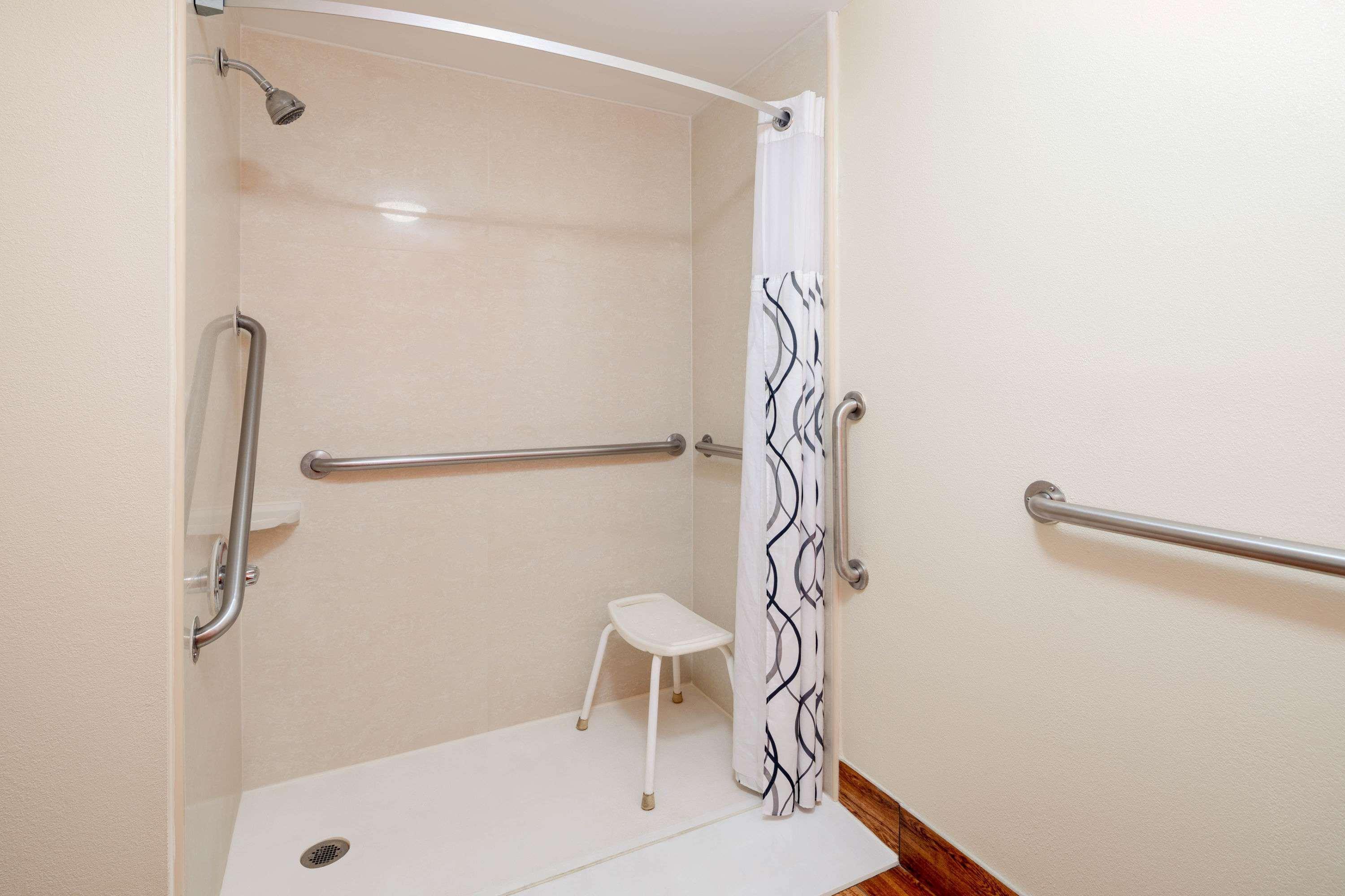 Howard Johnson By Wyndham Savannah Ga Georgetown Exteriör bild
