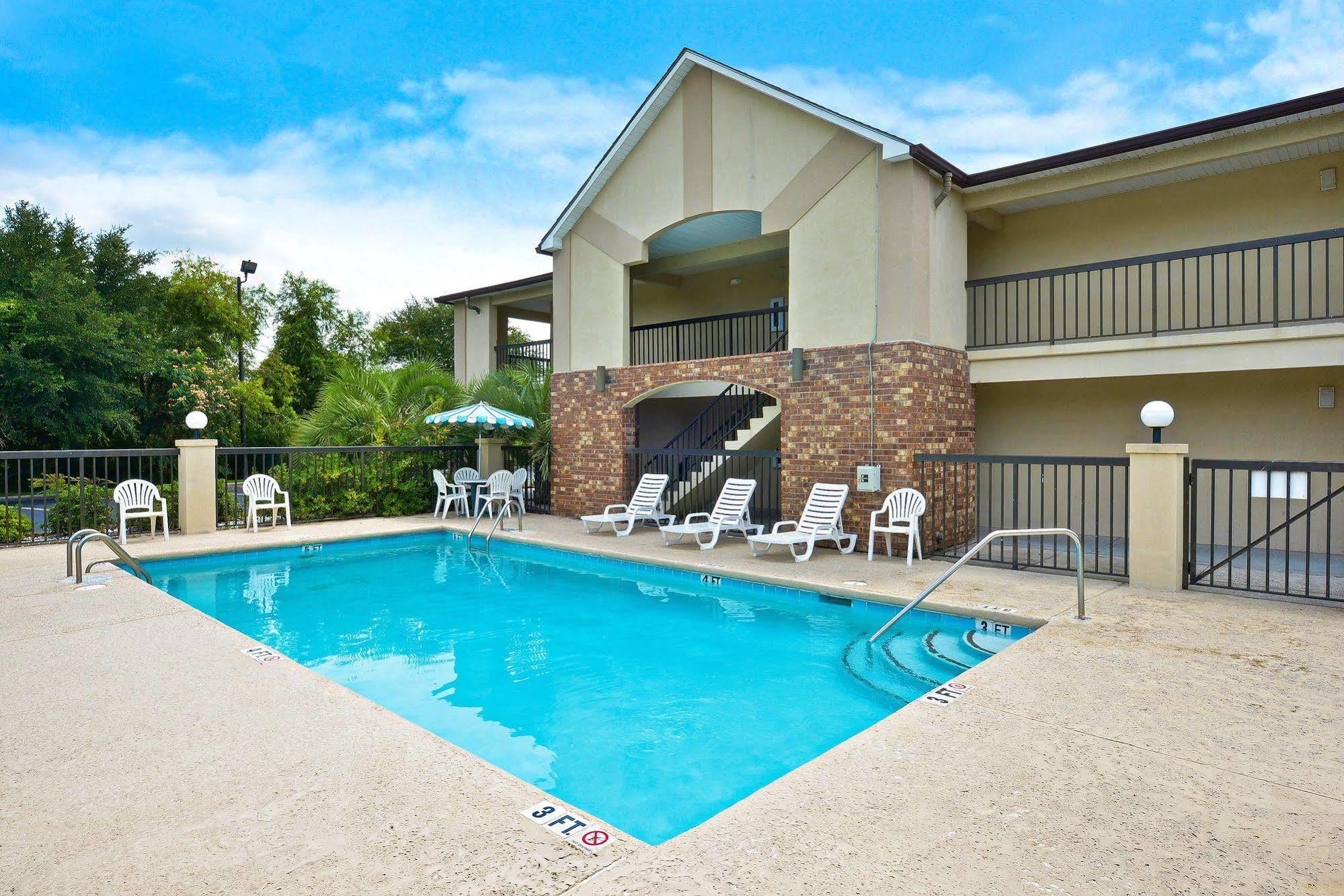 Howard Johnson By Wyndham Savannah Ga Georgetown Exteriör bild
